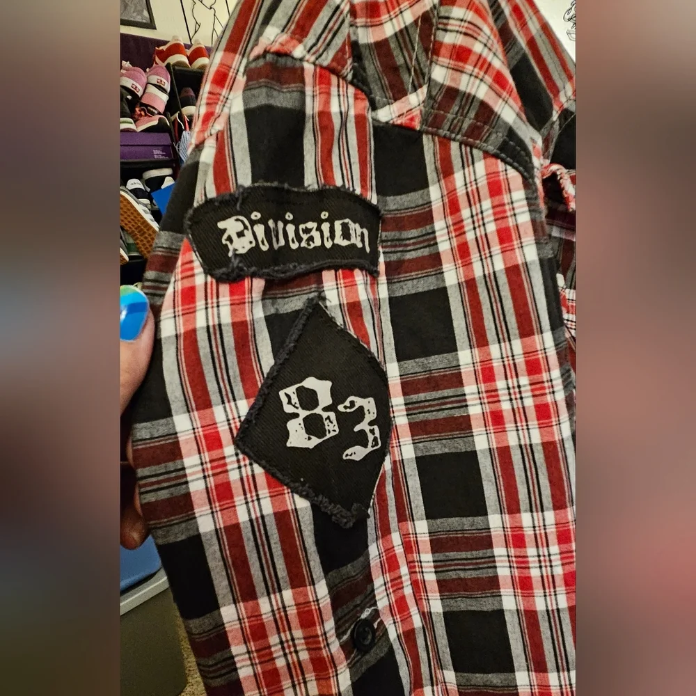 Carbon Red and Black Checkered Casual Shirt - Picture 2 of 4